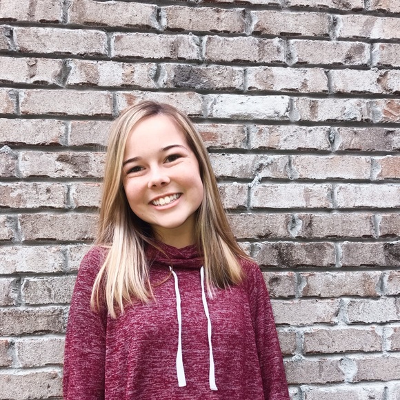 Meet your Posher, Leah - Picture 1 of 1